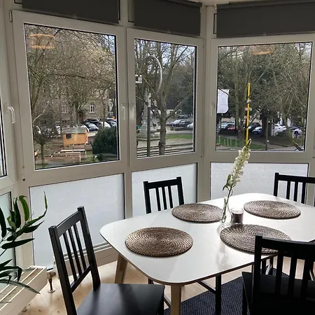 Brunnenblick Gastromeile, City, Messe & Stadionnah *