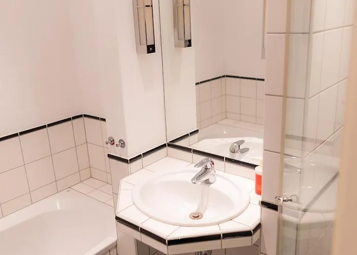 Brunnenblick Gastromeile, City, Messe & Stadionnah