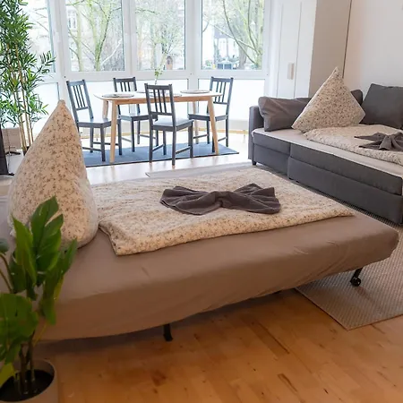 Brunnenblick Gastromeile, City, Messe & Stadionnah *