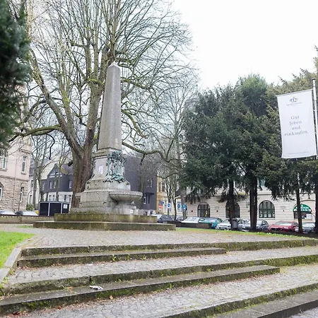 Brunnenblick Gastromeile, City, Messe & Stadionnah *