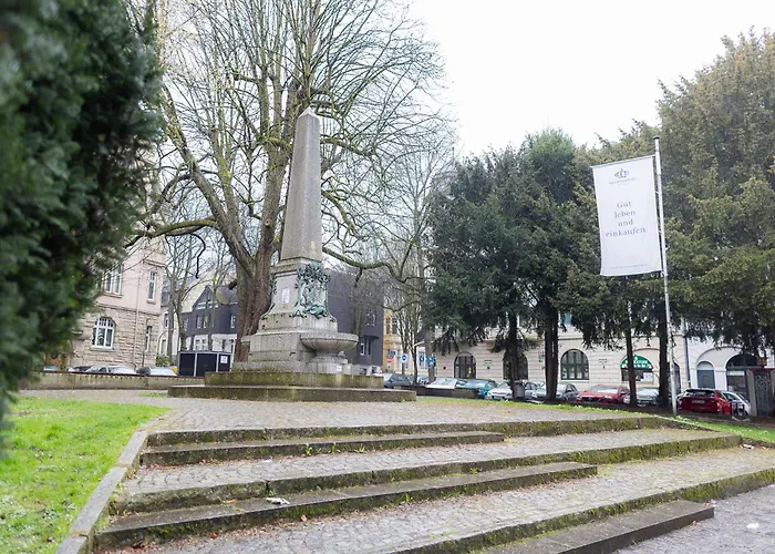 Brunnenblick Gastromeile, City, Messe & Stadionnah *